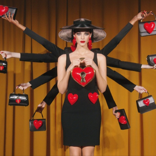 LOVE MOSCHINO
