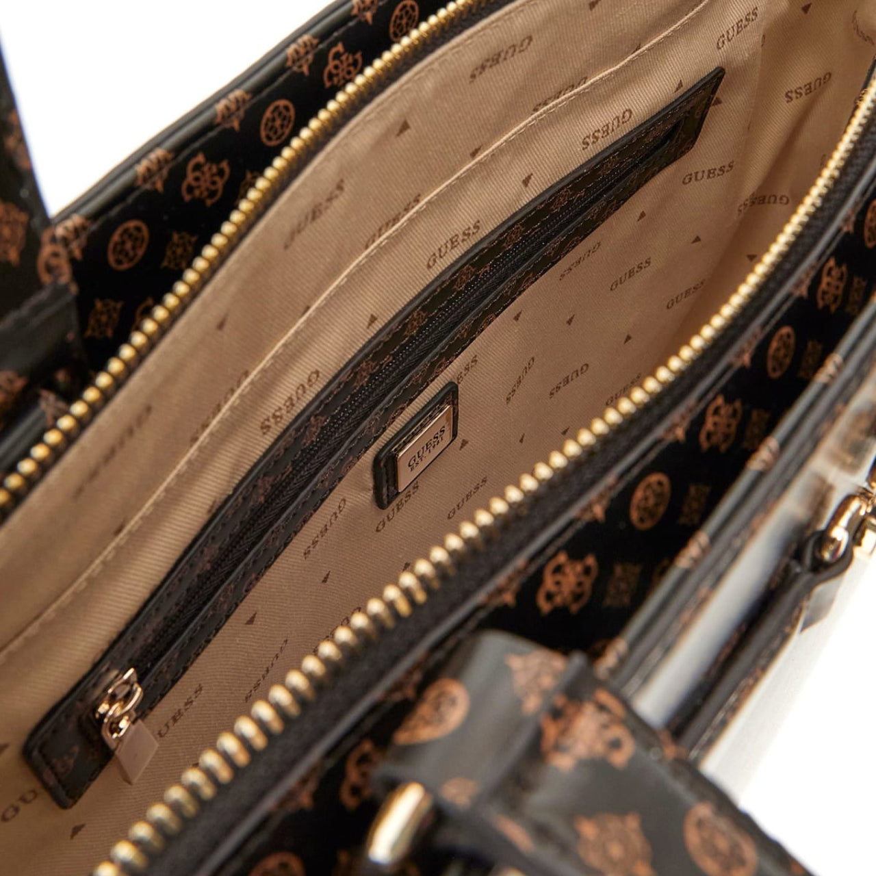 Borsa a Spalla Guess Donna Arlena Logo Marrone