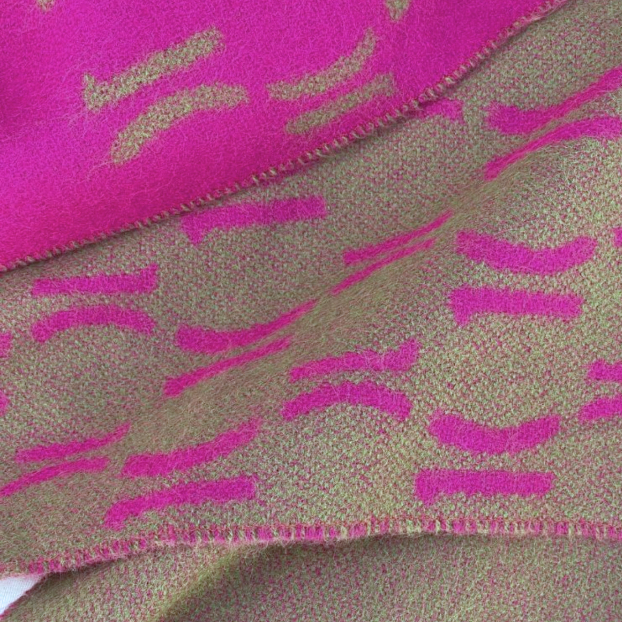 Sciarpa Alviero Martini 1^ Classe Donna Loghi 1C Verde/Fucsia