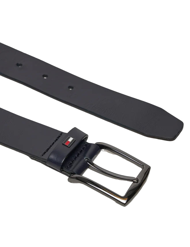 pWFzRZjl6RETi0rHcintura-da-uomo-tommy-hilfiger-denton-am0am12546-blu-scuro-00003040863736-Photoroom.jpg